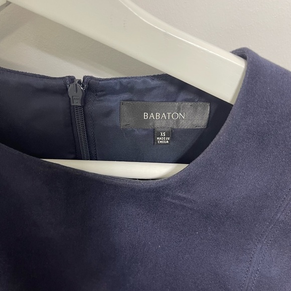 Aritzia - Babaton - Navy suede sleeveless top - Size XS - Picture 3 of 5